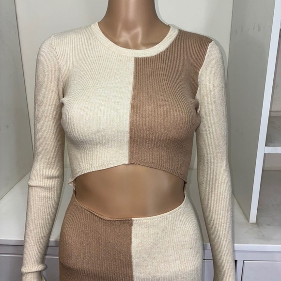 FINAL TOUCH Two Tone Color Block Ribbed Knit Cut Out Cropped Sweater Mini Dress - Picture 4 of 6